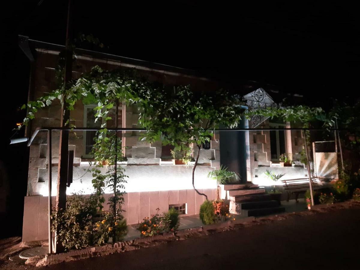 阿哈尔齐赫 Host Family酒店 外观 照片